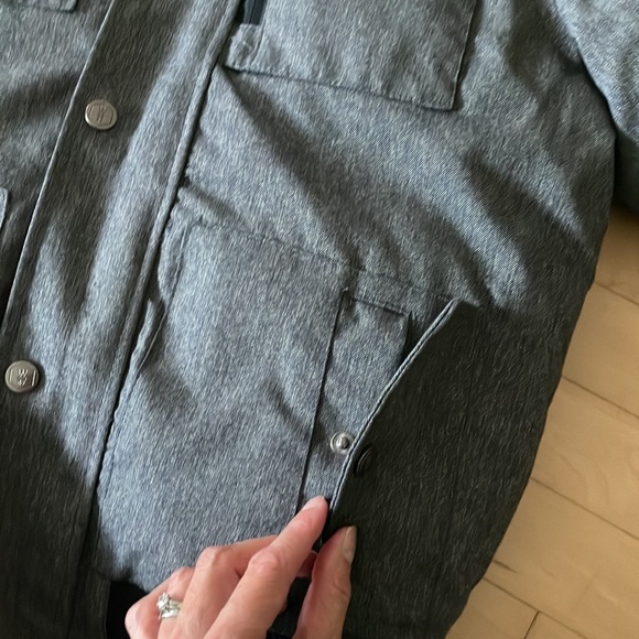 NWOT Youth Bomber Jacket - Picture 4 of 10